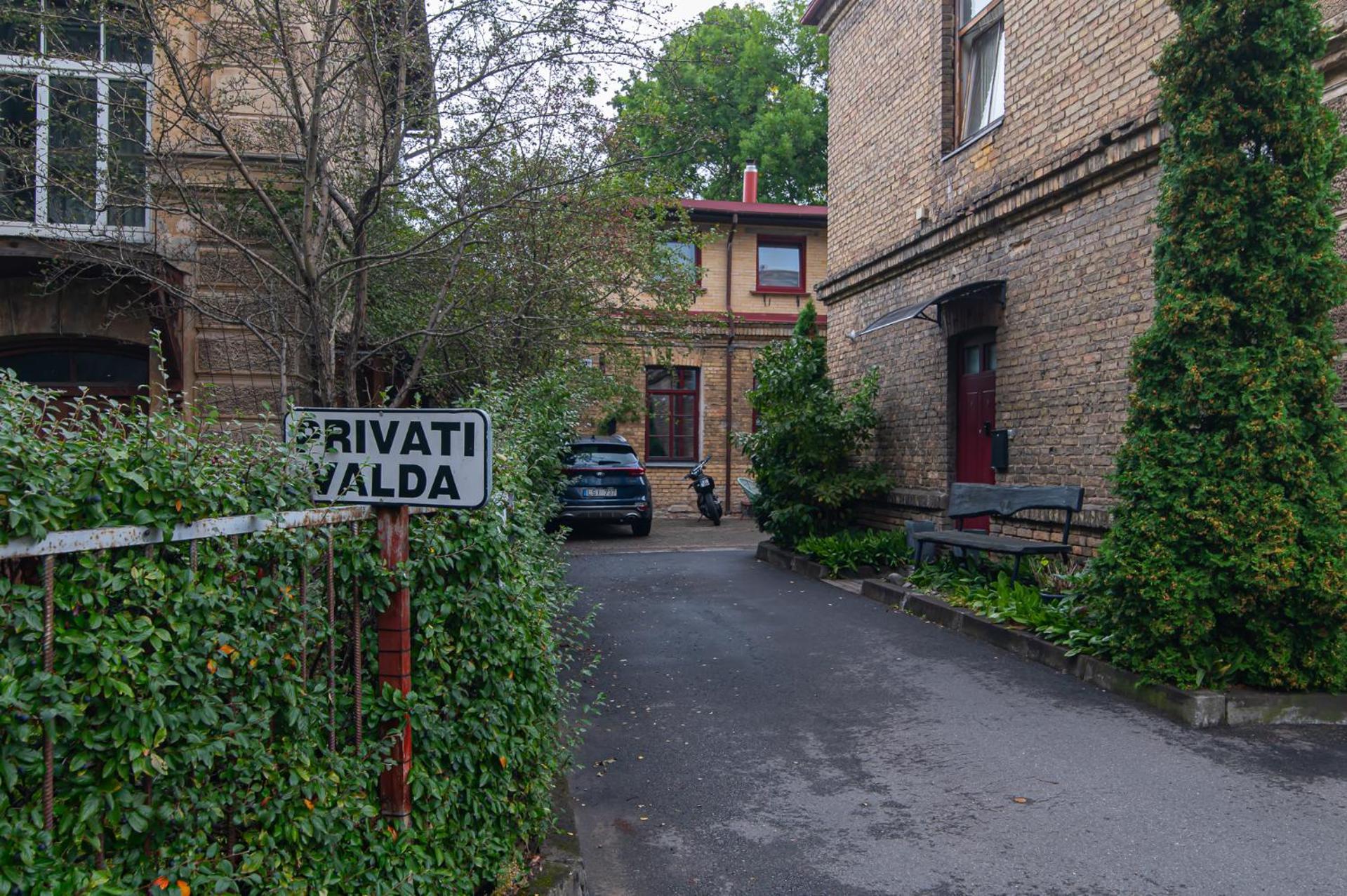 Appartamento Spacious Apartment In Historical District With Free Parking *