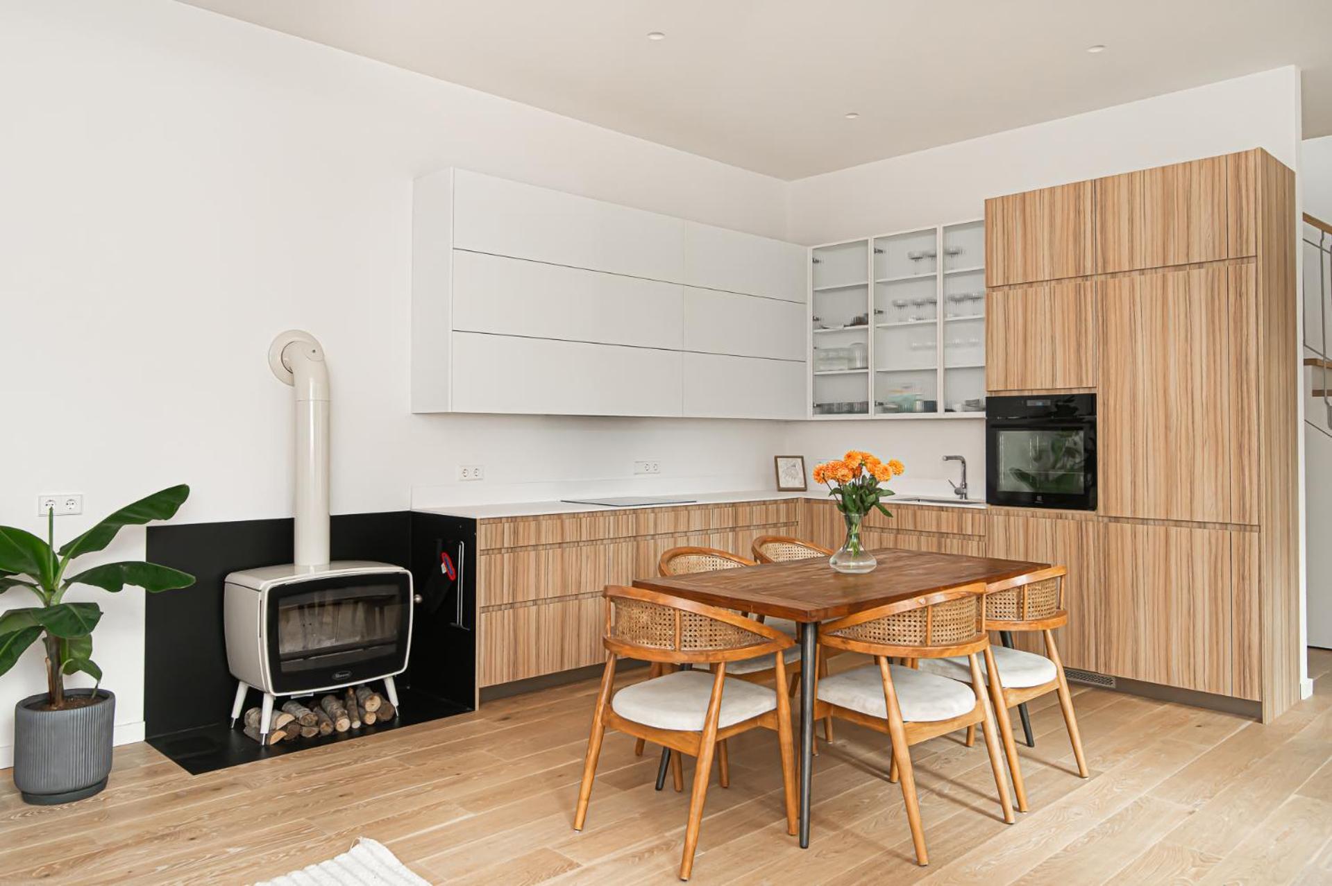 Spacious Apartment In Historical District With Free Parking * Vilnius